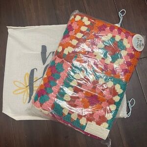 NWT wildflowers clothing crochet blanket